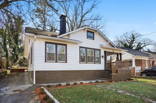 984 Burns Dr, Atlanta GA  30310-4632 exterior