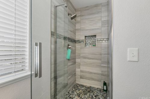 20497 Bloomfield Rd, Riverside CA  92508-2963 exterior