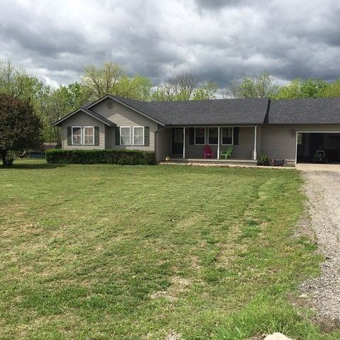 1088 205th St, Devon, KS 66701-7794