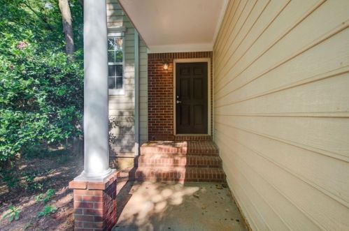 3959 Fox Glen Dr, Holly Springs, GA 30189-6224