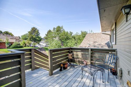 7186 Bentley Cir, Englewood CO 80112-1186 exterior