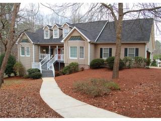 378 Deer Creek Trl, Hoschton, GA 30548-2119