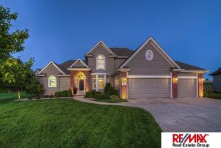 6221 158th Avenue Cir, Omaha, NE 68116-4027