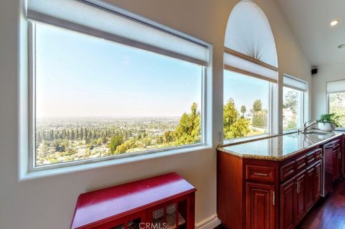 11832 Cir Dr, Whittier CA 90601-2352 exterior