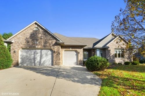 629 Independence Ave, Sycamore, IL 60178-2039