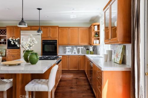 61 New Dawn, Irvine CA  92620-1977 exterior