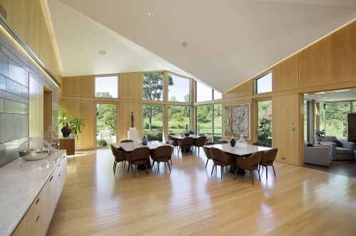 2500 Telegraph Rd, Bannockburn IL  60015-1540 exterior