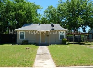 1720 Glenn Dr, Fort Worth TX  76131-1109 exterior