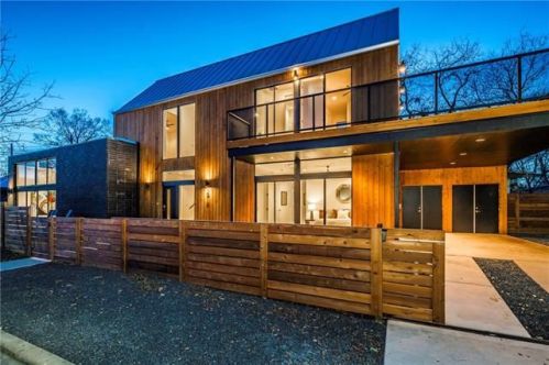 1916 11th St, Austin, TX 78702-2802