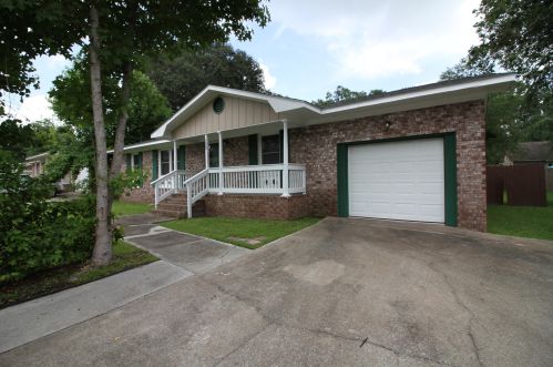102 Hickory Ln, Ladson SC  29456-4922 exterior