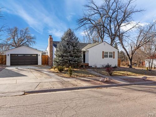 1502 Alexander Cir, Pueblo, CO 81001-2025