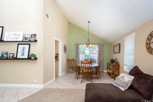 11421 Rancho Del Oro Dr, Riverside CA  92505-3582 exterior