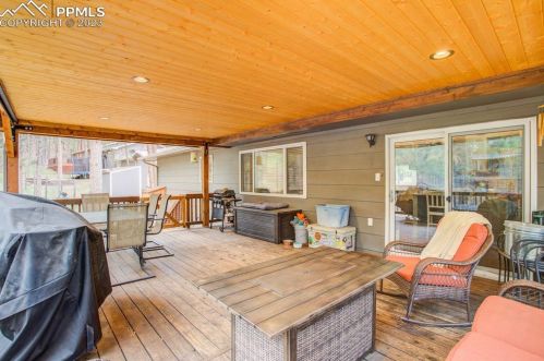 411 Evergreen Cir, Woodland Park CO 80863-2393 exterior