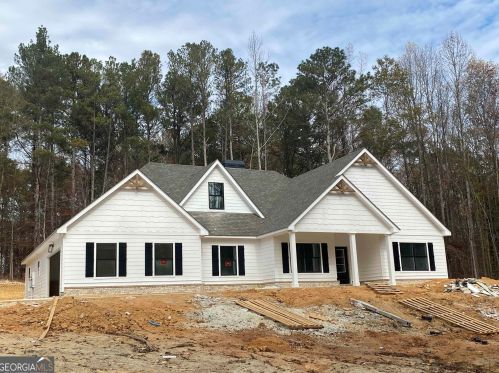 365 Paynes Lake Rd, Carrollton, GA 30116-8168