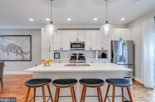 1421 Howard St, Philadelphia PA  19122-3905 exterior