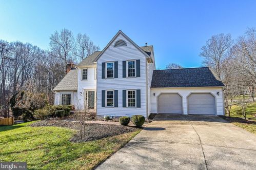 7762 Northedge Ct, Springfield, VA 22153-4107