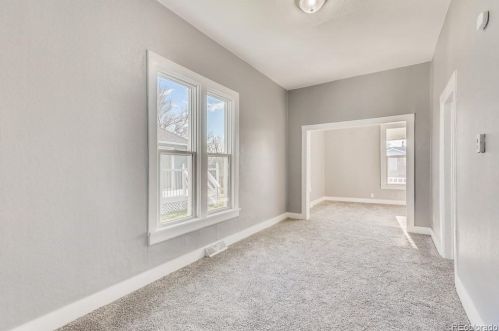 255 4th Ave, Denver CO  80203-4007 exterior