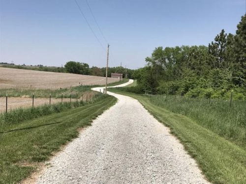 61822 734 Rd, Cook, NE 68329-9619
