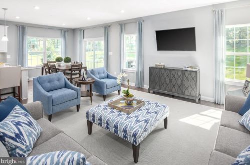 101 Tyler Dr, Hanover PA exterior