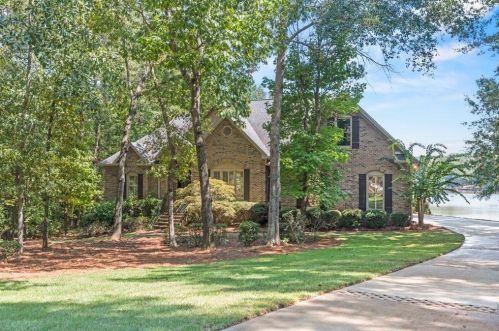 720 Milton Dr, Mcdonough, GA 30252-2897