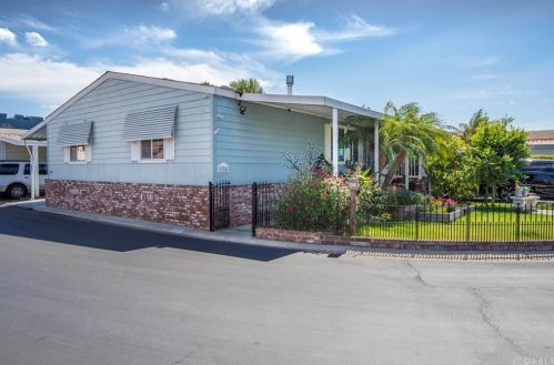 1919 Coronet Ave, Anaheim CA  92801-1744 exterior