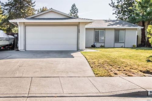 508 Gregory Dr, Vacaville, CA 95687-6220