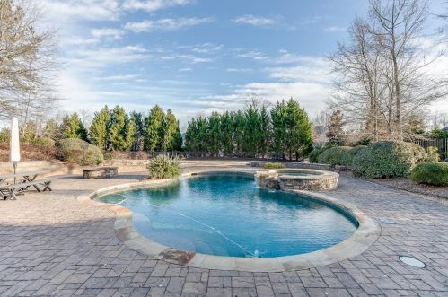 2155 Vesper Oak Dr, Braselton, GA 30517-7022