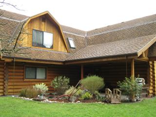 2245 Maryott Ln, Breidablick, WA 98370-7927