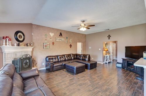 1706 Bertram Dr, Midlothian TX  76063-5970 exterior
