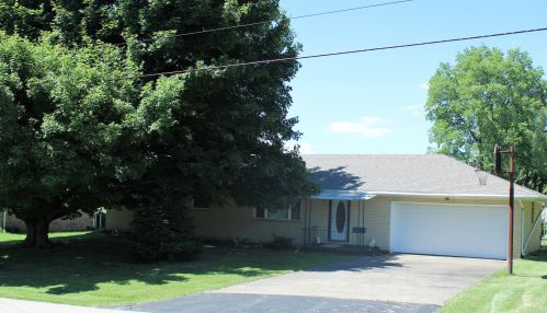280 Countryside Dr, Enon, OH 45323-1113