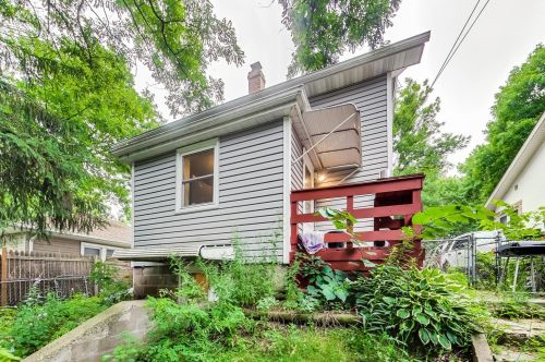 1077 5th St, Saint Paul MN  55106-5331 exterior