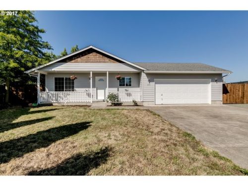 230 Mckenzie Pl, Harrisburg, OR 97446-9570