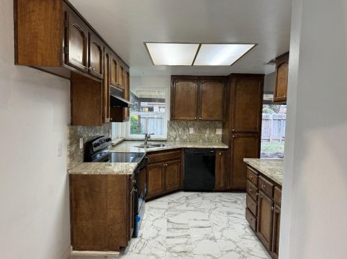 2821 Hillery Dr, Modesto, CA 95350-0332