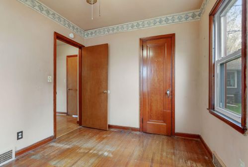 1611 Chelsea St, Saint Paul MN  55108-2214 exterior