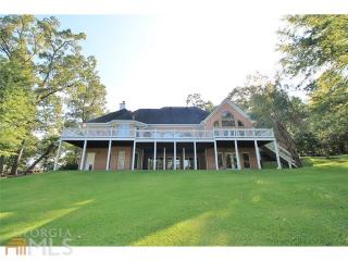 807 Yancey Rd, Porterdale, GA 30014-7872