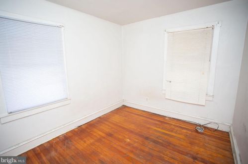 310 Chestnut St, Gloucester, NJ 08030-2505