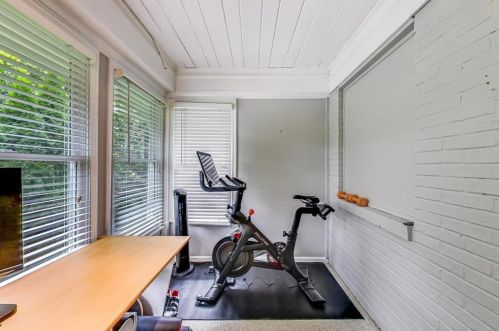 2452 Elizabeth Ann Ln, Atlanta GA  30324-3713 exterior