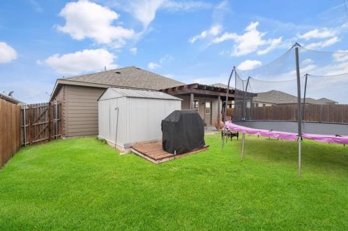 1068 Churchill Dr, Princeton TX 75407-2800 exterior