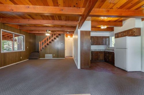 13435 Moraine Rd, Truckee, CA 96161-3841