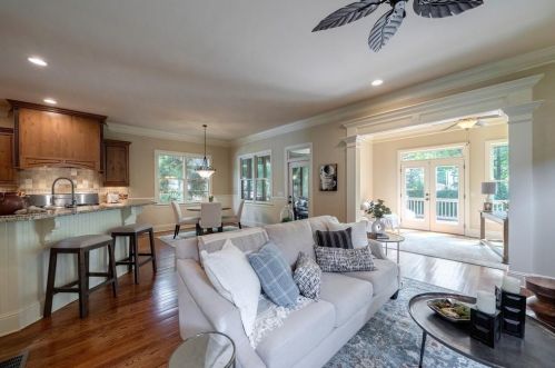 2459 Ellijay Dr, Atlanta GA  30319-3439 exterior