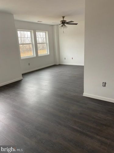 260 Parkside Ct, Woodstock, VA 22664-1075