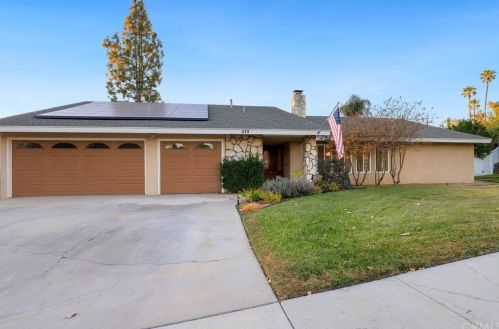 419 Marilyn Ln, Redlands, CA 92373-7327