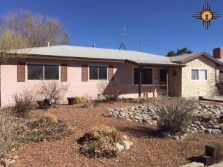 405 Mckee Dr, Gallup, NM 87301-4825