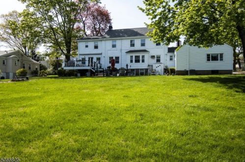 224 Gregory Ave, Town Center, NJ 07052-4401