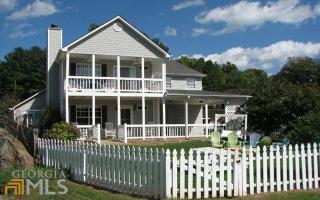 601 Waterview Dr, Hiawassee, GA 30546-2237