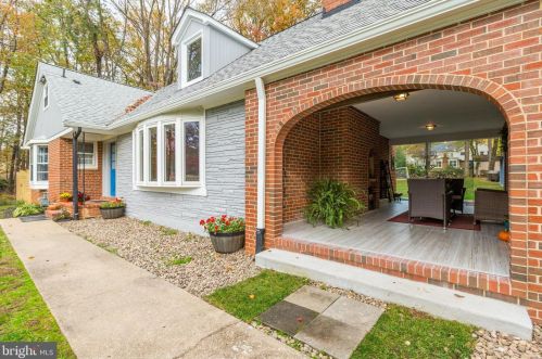 15009 Snowden Dr, Silver Spring MD 20905-5663 exterior