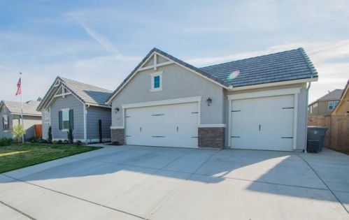 3110 Finchwood Ave, Clovis, CA 93619-9372