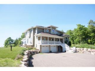27 Clements Rd, Georgia, VT 05468-3317