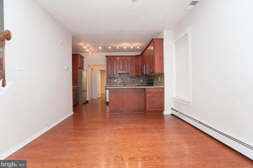 294 Hermitage St, Philadelphia PA  19127-1016 exterior