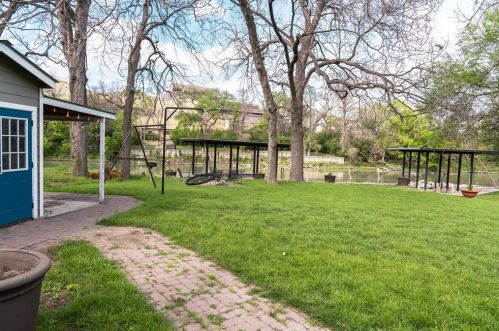 120 Erskine Fry, Seguin TX 78155 exterior